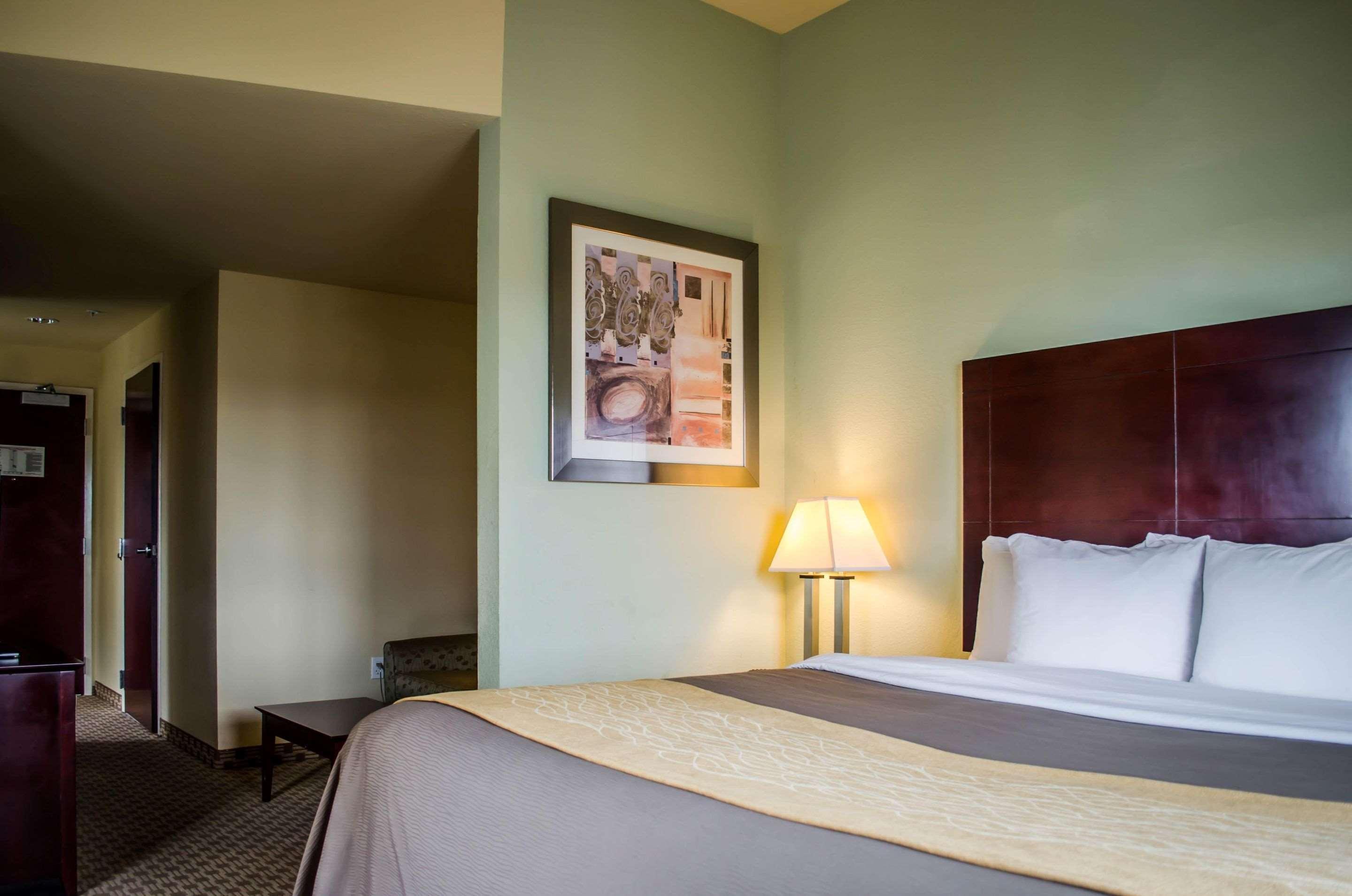 Comfort Inn & Suites Fort Walton Beach Exterior photo